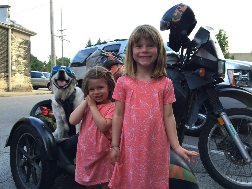 Baylor the Motorcycle Dog makes Friends
